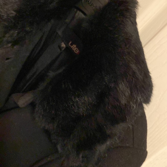 Wool Blend Coat with Detachable Rabbit Fur Collar - Picture 7 of 7